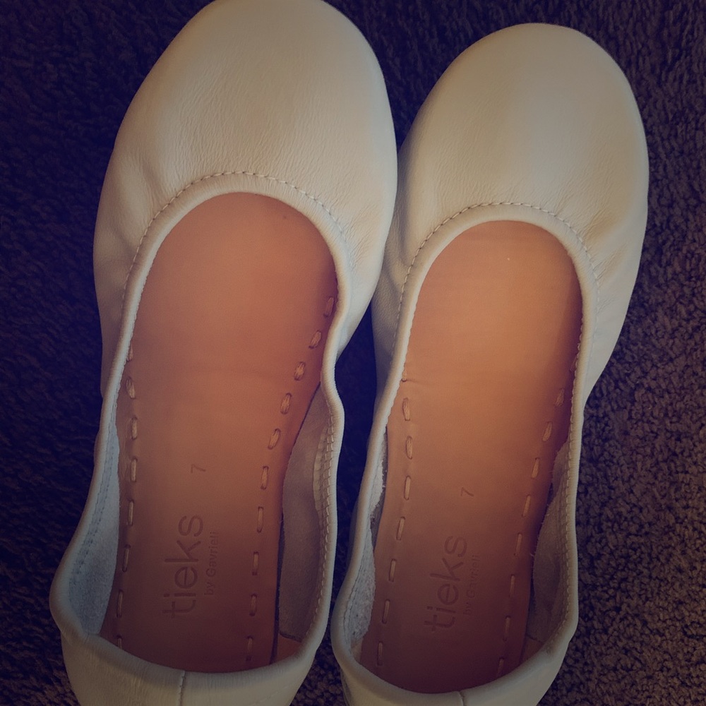Light grey Tieks